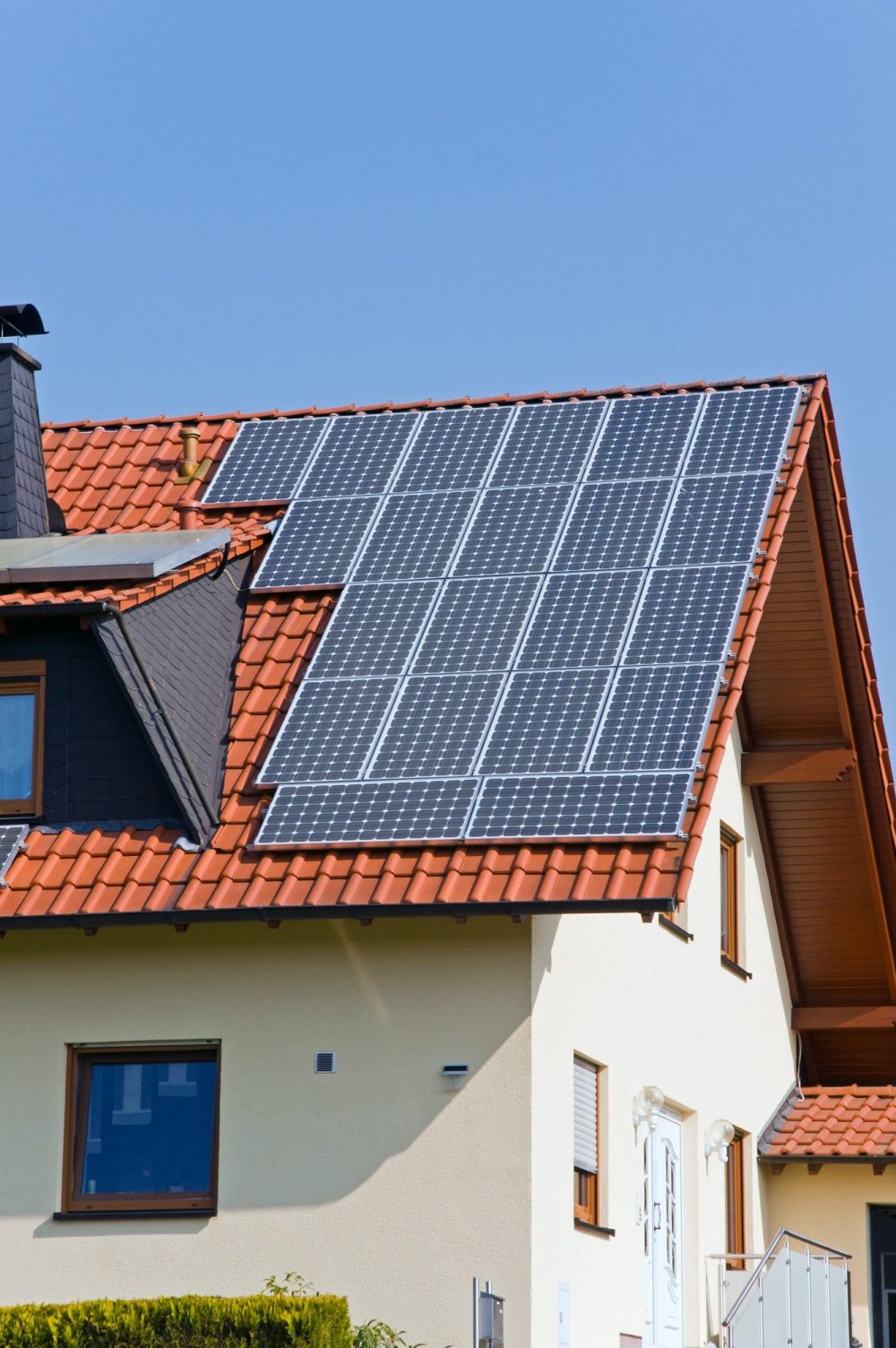 roof-with-solar-panels-e1617069579544.jpg